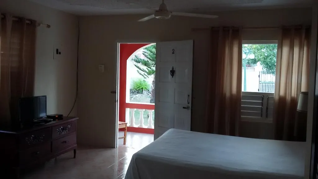 South Sea View, South Coast Hotel Black River Guest house