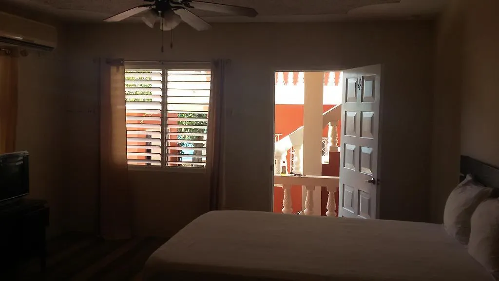** Guest house South Sea View, South Coast Hotel Black River Jamaica